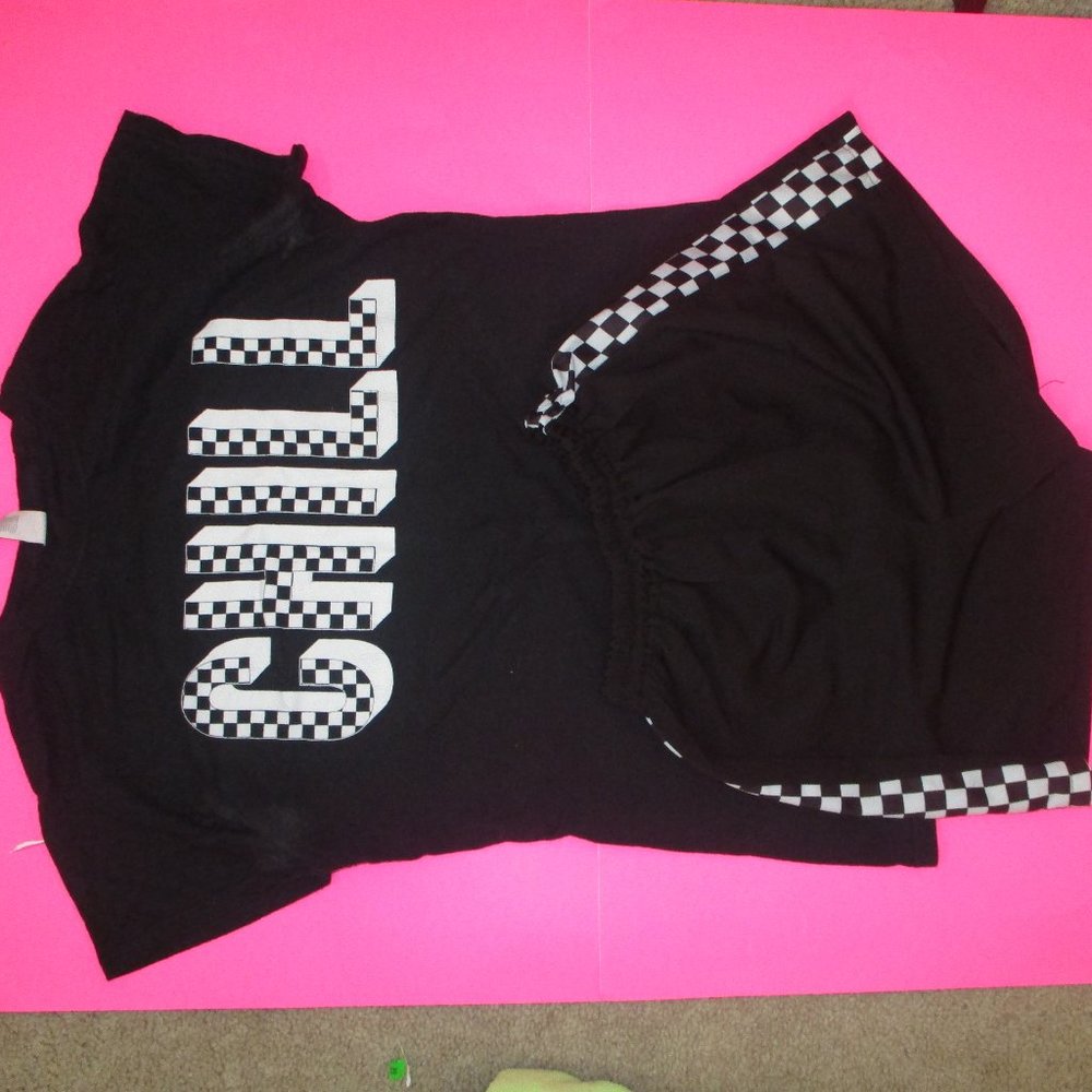 checker design outfit